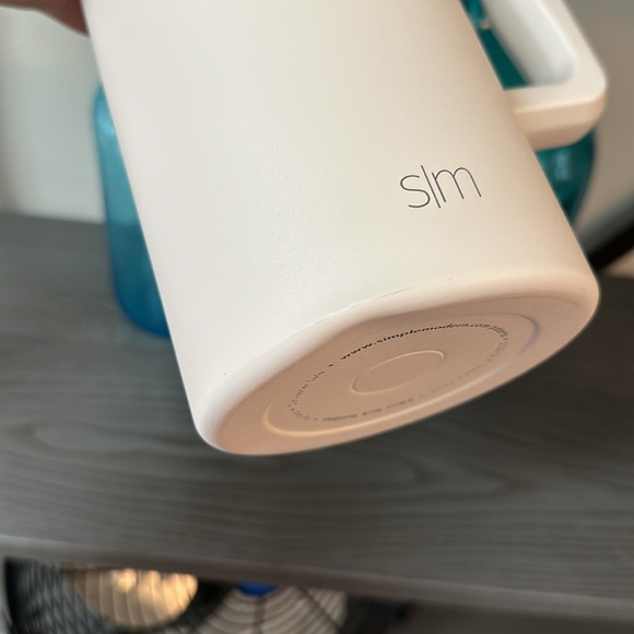 Simple Modern 50 oz Mug Tumbler - Picture 3 of 3